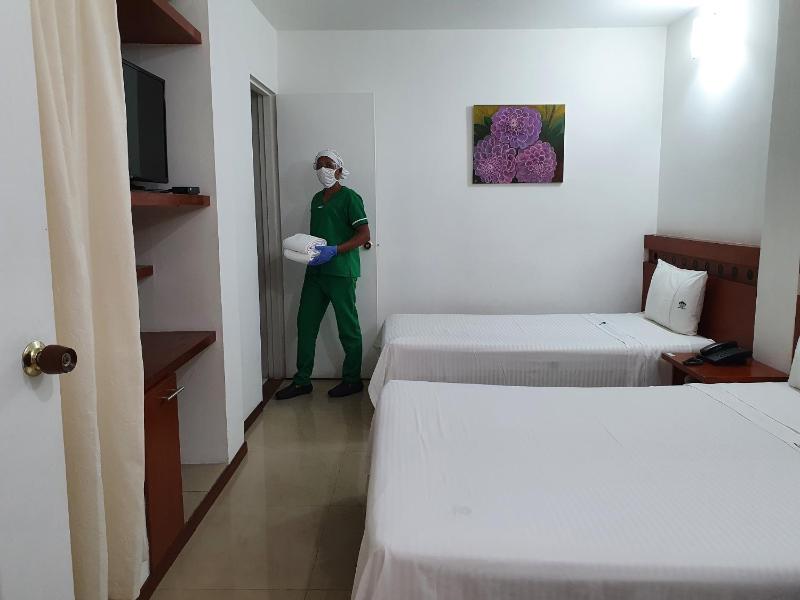 Hotel Imbanaco - image 14