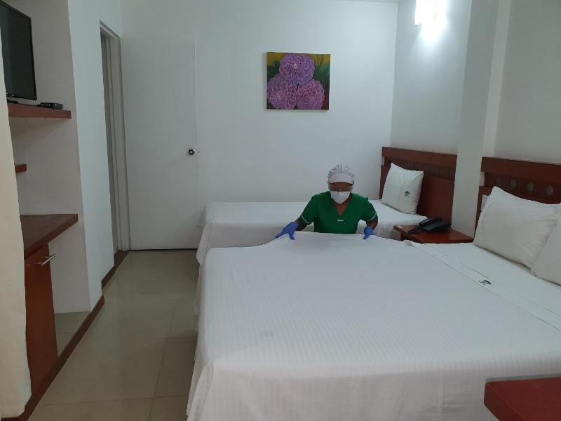 Hotel Imbanaco - image 23