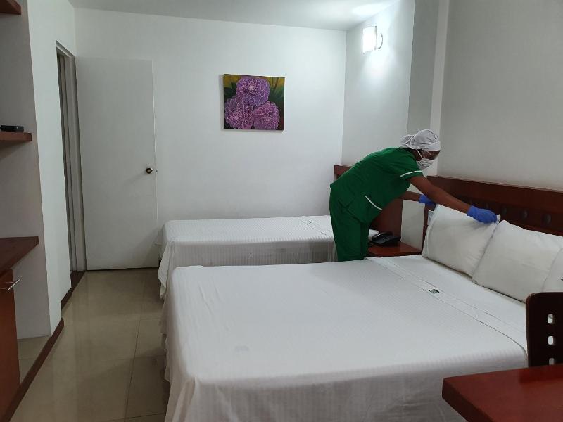 Hotel Imbanaco - image 17