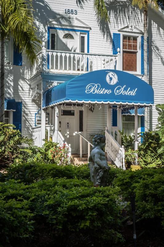 Olde Marco Inn & Suites - image 27