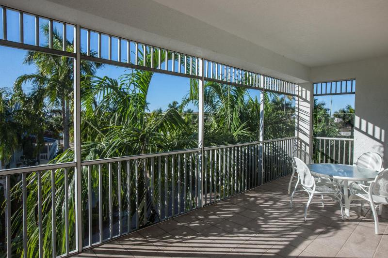 Olde Marco Inn & Suites - image 7