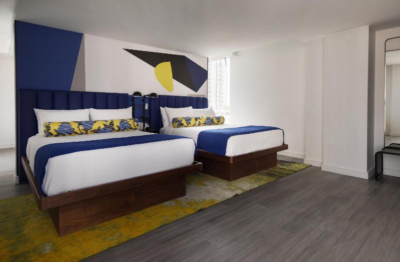 Standard Queen Room with Two Queen Beds and Mobility Accessible Roll-In Shower image 2