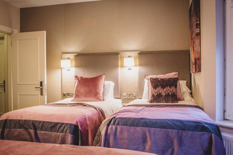 Single Room image 2