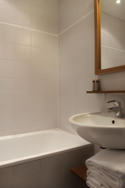 Tradition Double Room with bath image 1