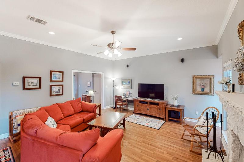 Two Bedroom House image 3