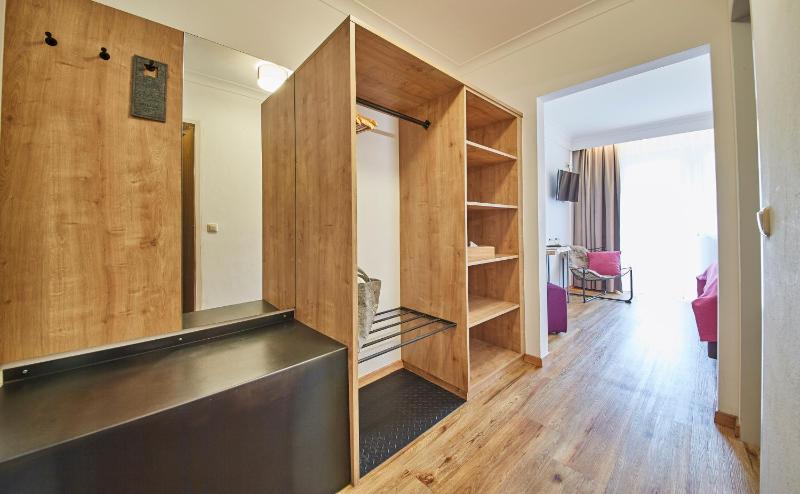 Comfort Double Room with Mountain View image 3
