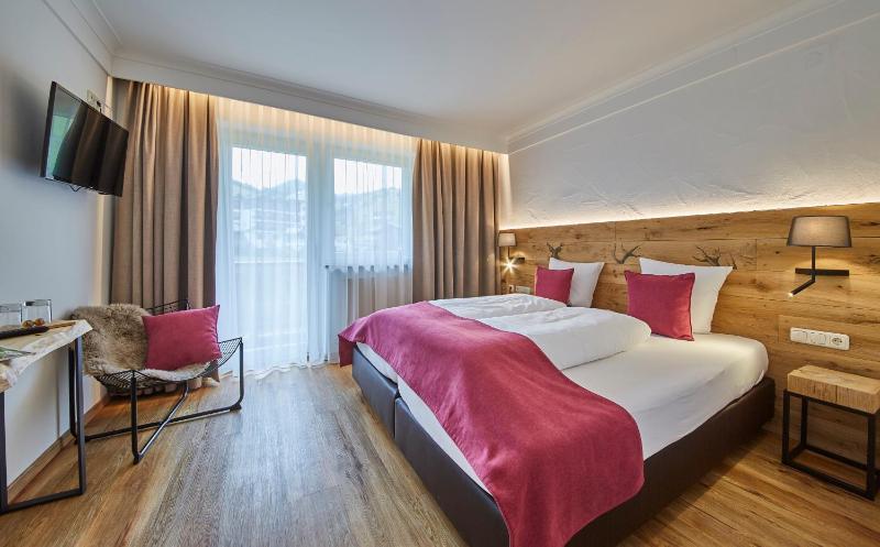 Comfort Double Room with Mountain View image 1