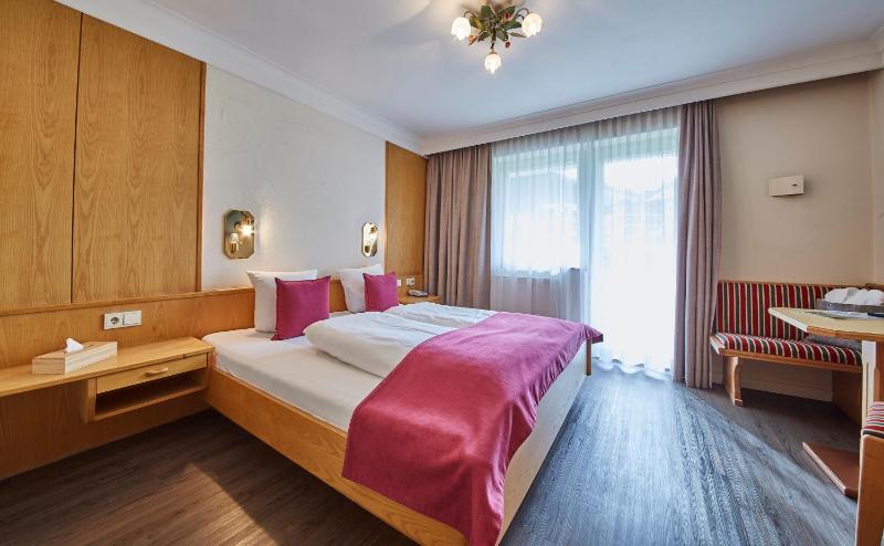 Comfort Double Room with Mountain View image 4