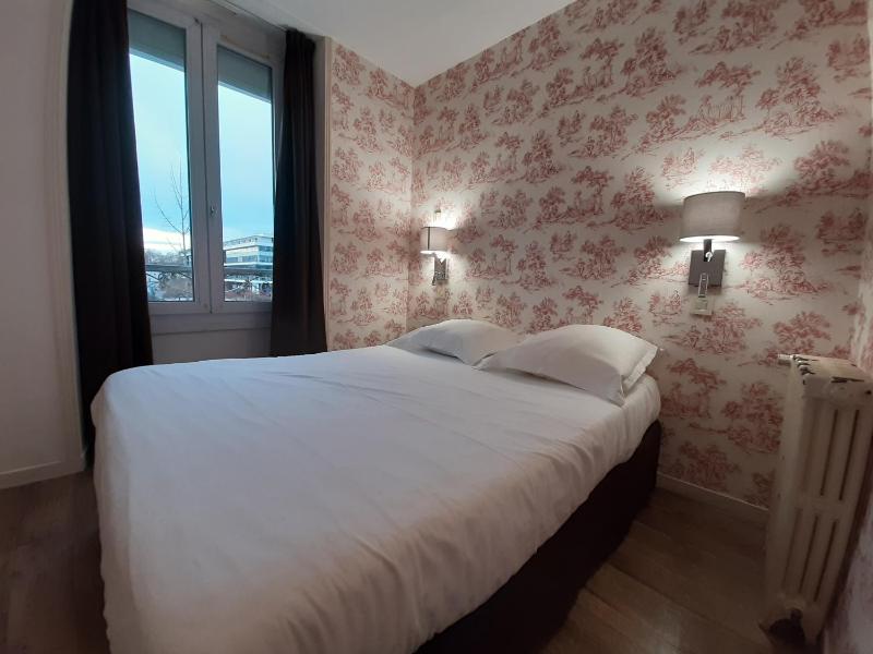 Le Royalty - image 24