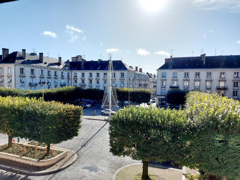 King Room with Balcony image 3