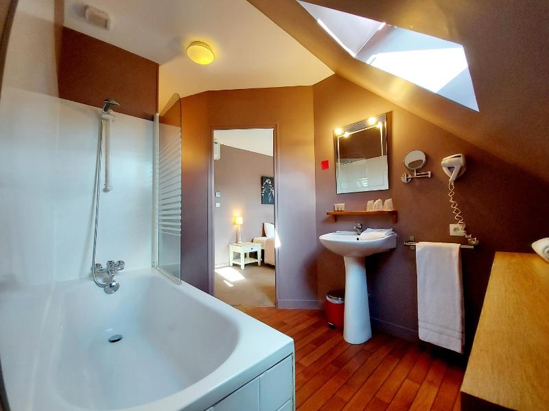 Hotel Mondial - image 47