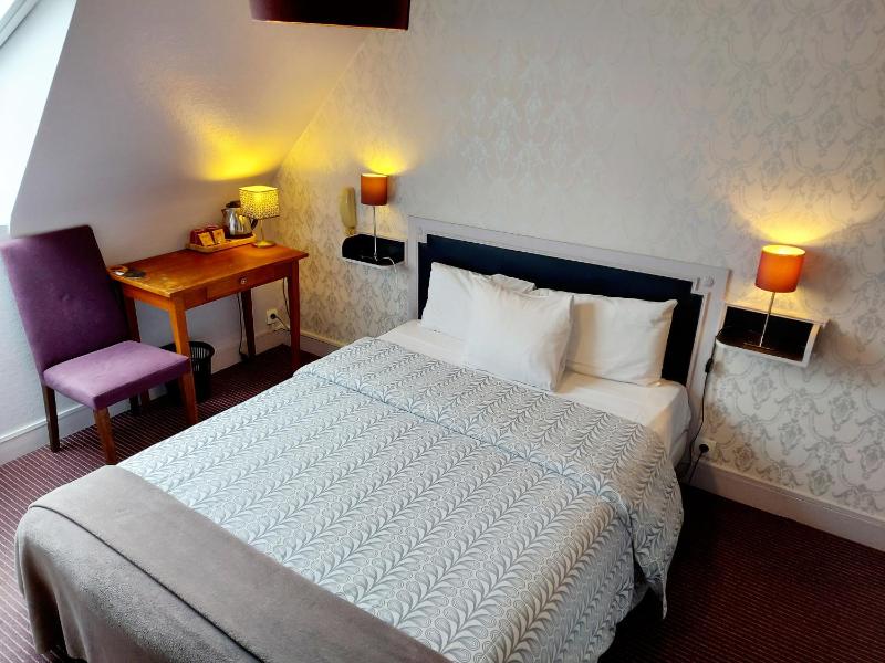Hotel Mondial - image 43