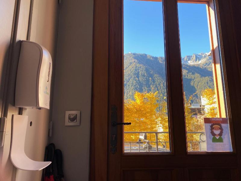 Two-Bedroom Apartment with Mountain View image 4