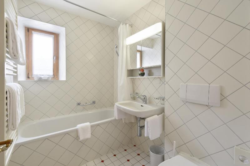Standard Double Room image 2