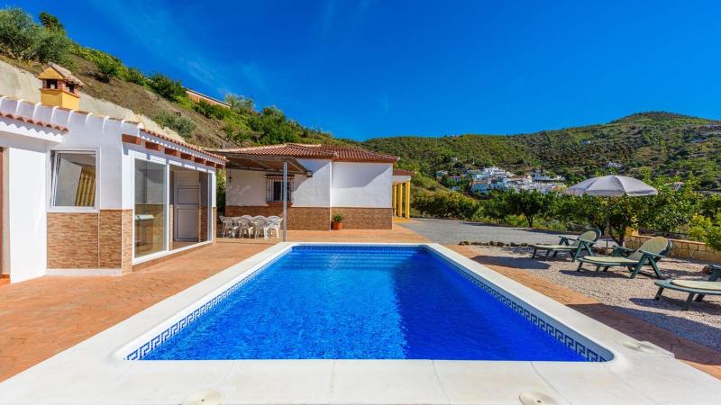 Villa image 2