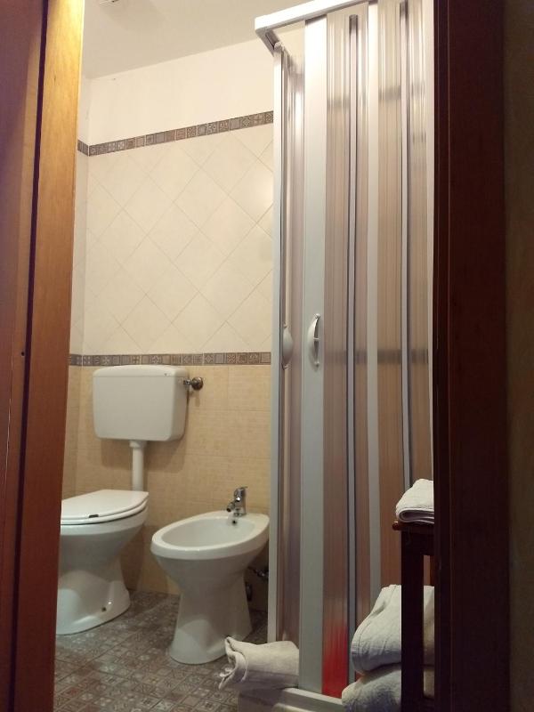 Triple Room with Private Bathroom image 2