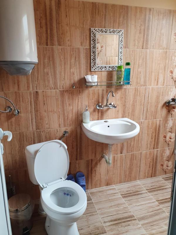 Twin Room image 1