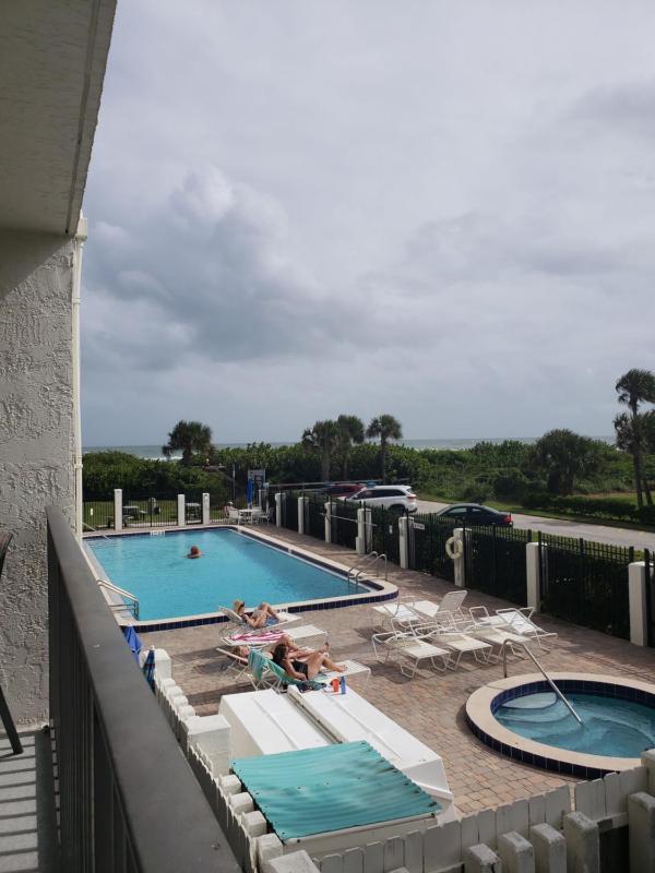 Apartment with Sea View image 2