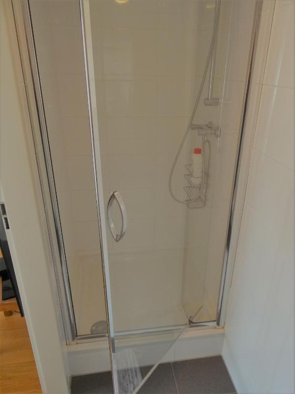 Double Room with Private Bathroom image 4