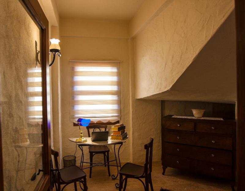 Double or Twin Room image 4