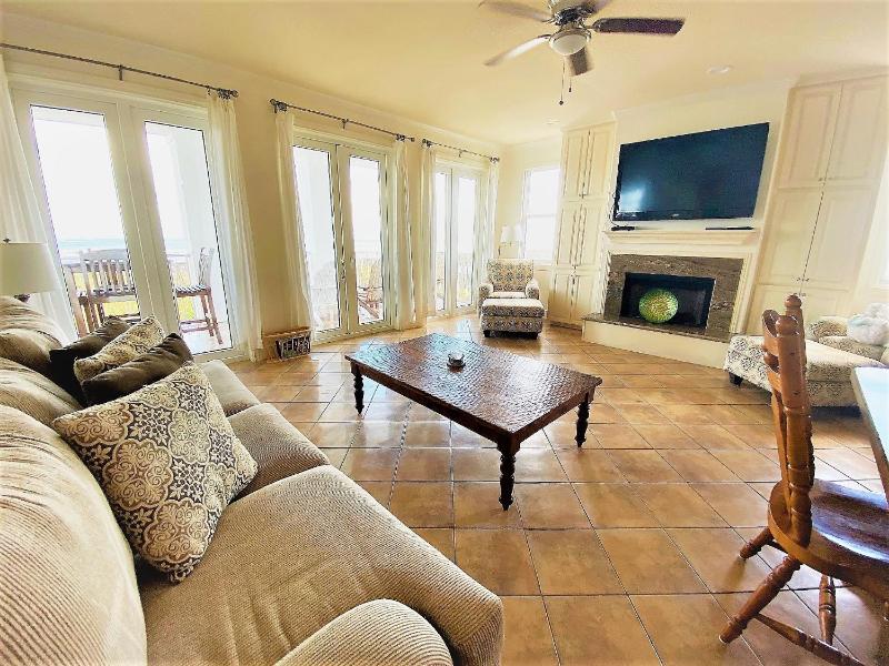 Three-Bedroom House image 3