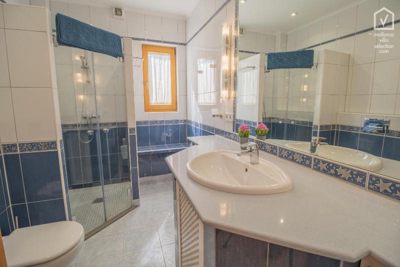 C335 Berna by Mallorca Villa Selection - image 17