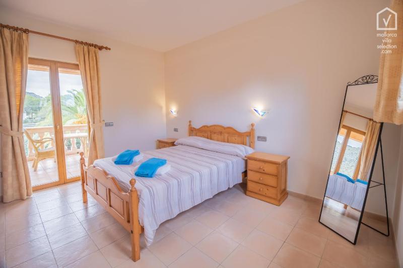 C335 Berna by Mallorca Villa Selection - image 32