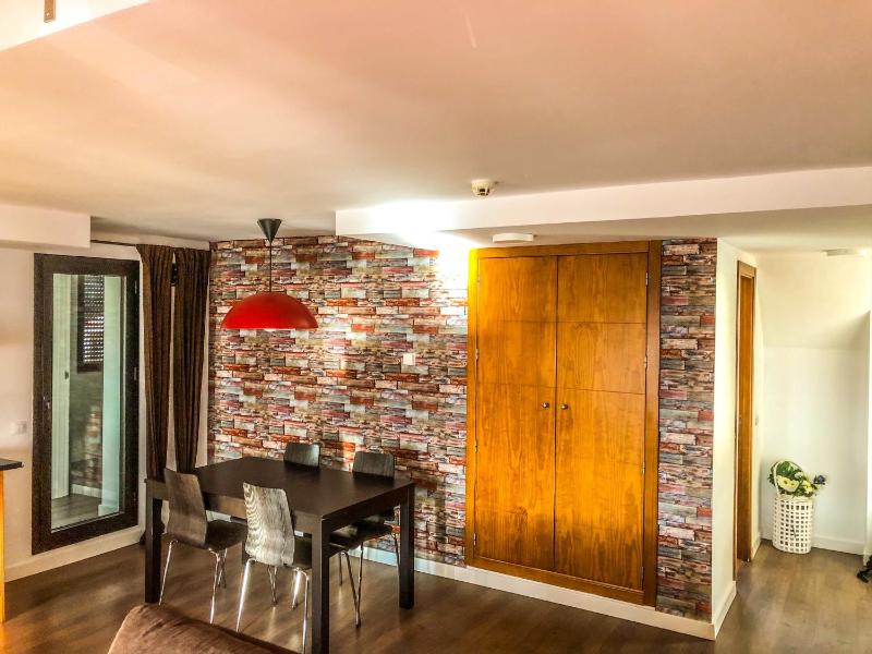 Apartment with Mountain View image 2
