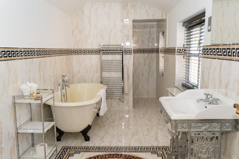 Deluxe Double Room (Dog Friendly) image 4