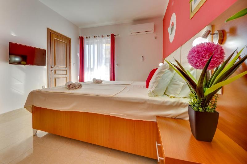 Superior Double Room image 2