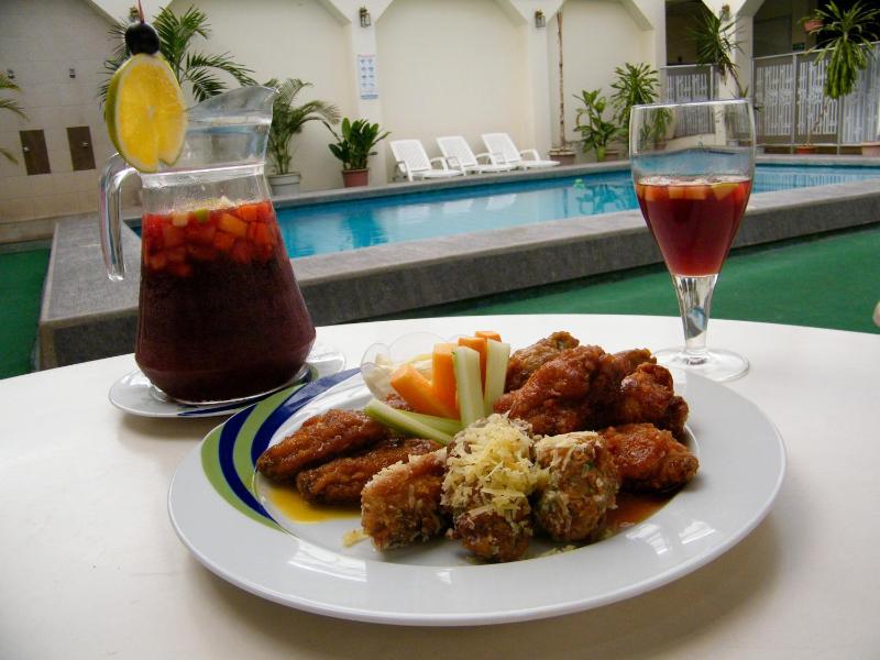 Hotel Ramada - image 2