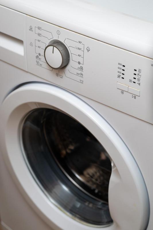 One-Bedroom Apartment with Balcony image 4