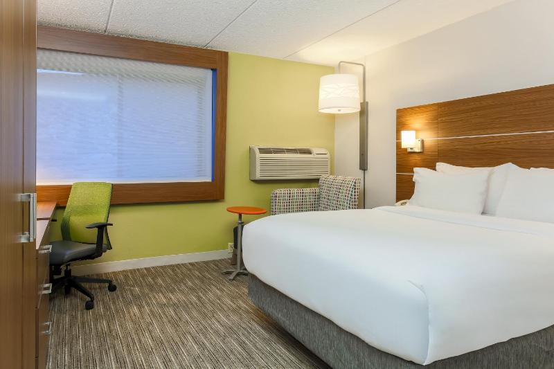 Standard Room image 3