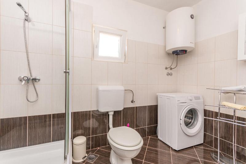 Two-Bedroom Holiday Home image 4