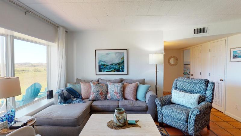 One-Bedroom Apartment image 1