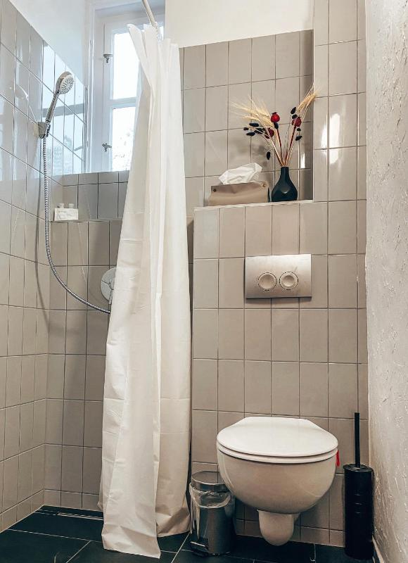 Double Room with Patio image 2