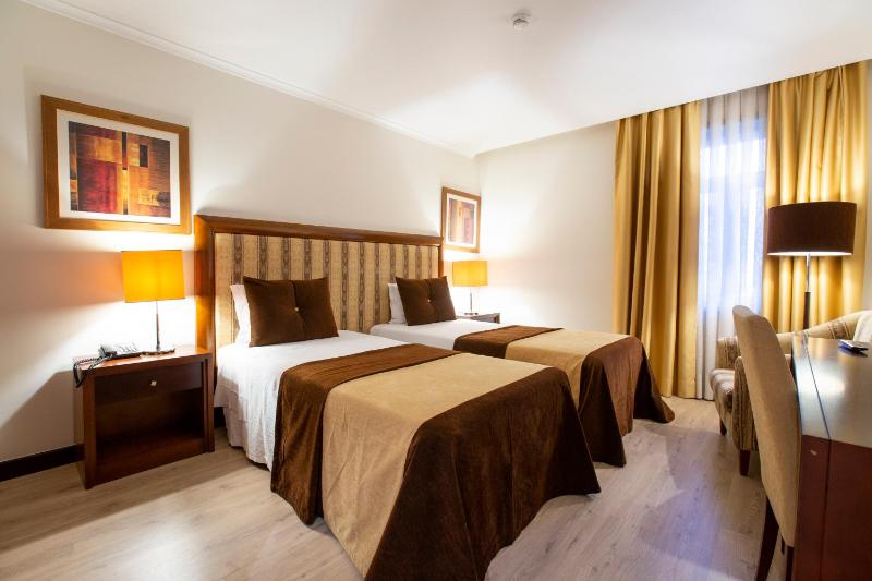 Special Offer - Double or Twin Room image 4