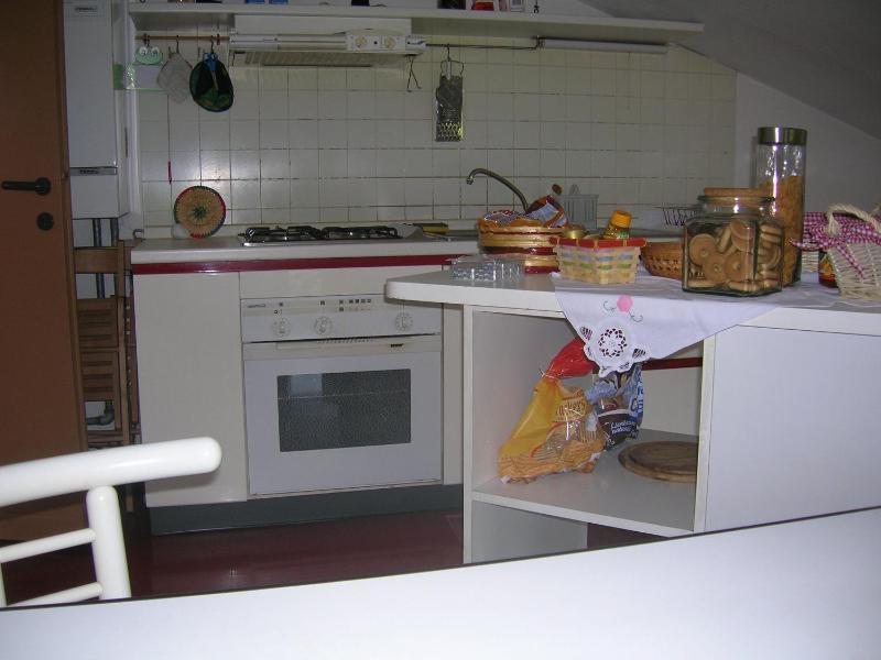 One-Bedroom Apartment image 3