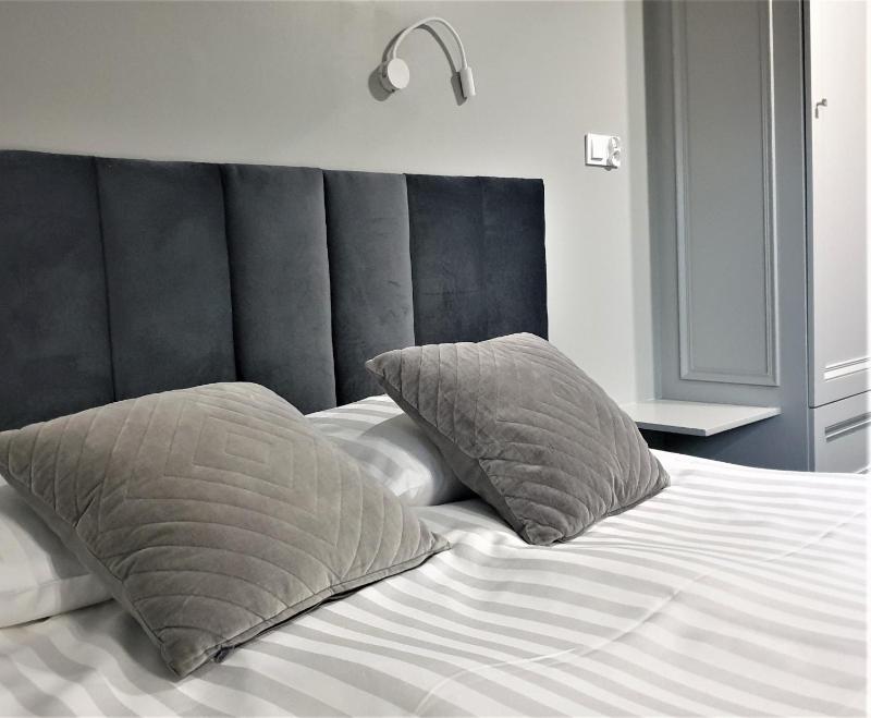 Double Room image 2