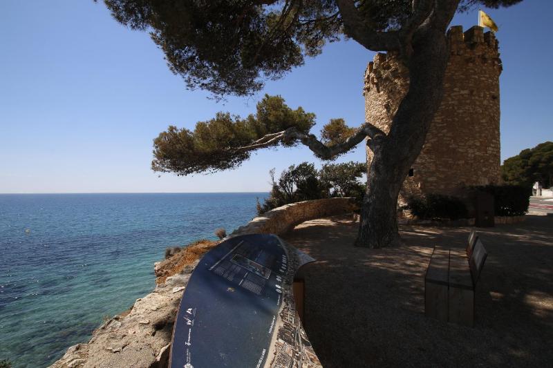 Las Marinas A - image 12