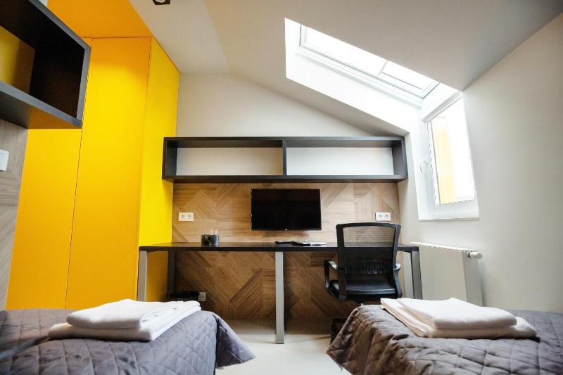 iroom - image 3