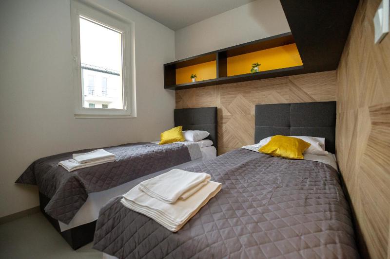 iroom - image 34