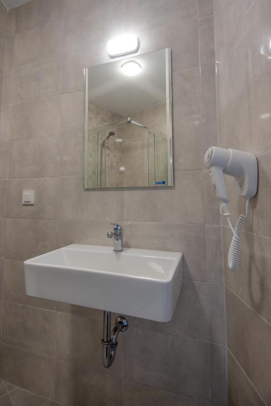 Luxury Double or Twin Room (2 Adults) image 3