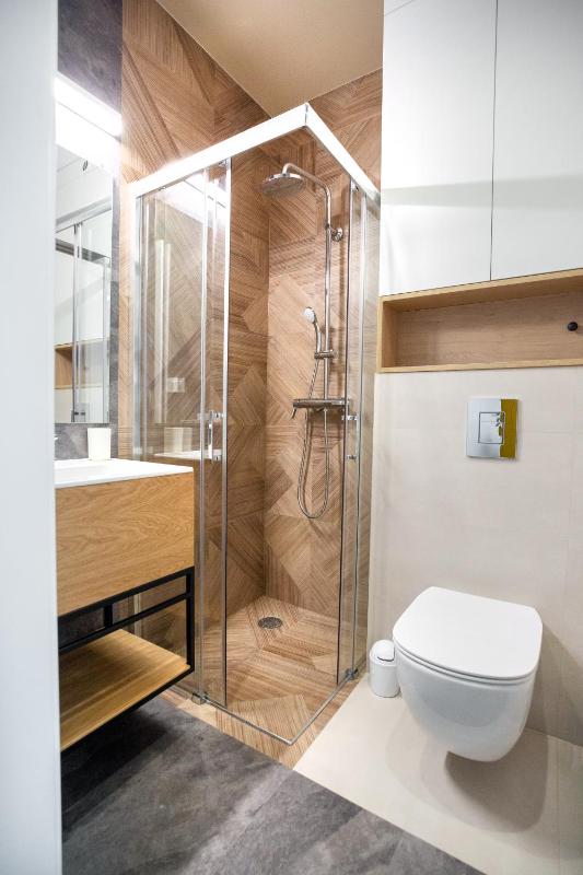 Economy Twin Room image 4