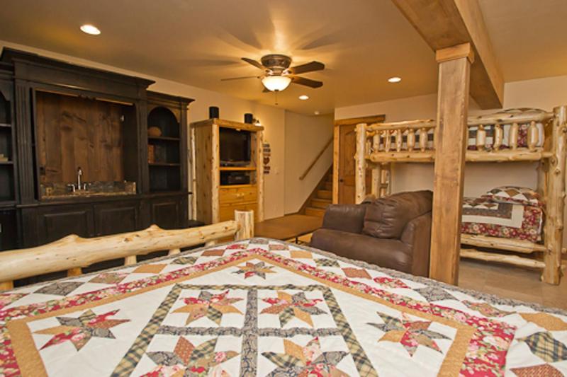Deluxe Villa image 3