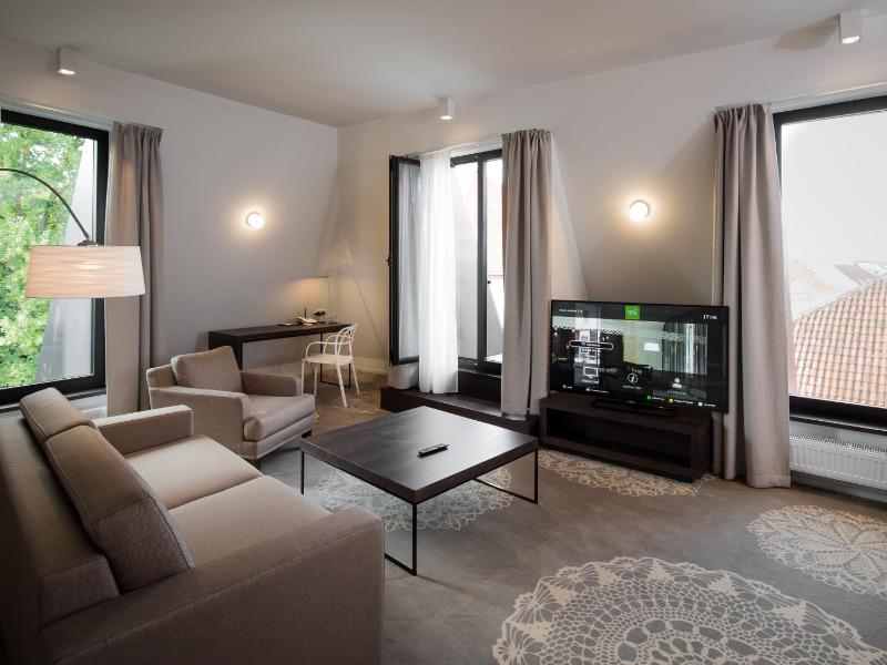 Suite Rector with Spa Access image 4