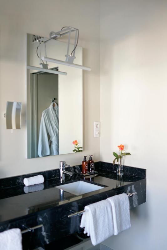 Master Suite image 1