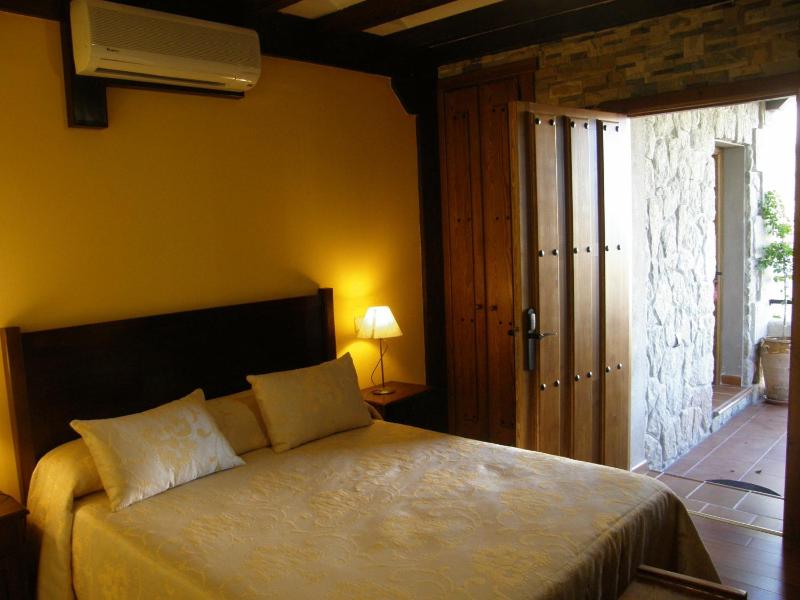 Executive Double Room with Terrace image 1