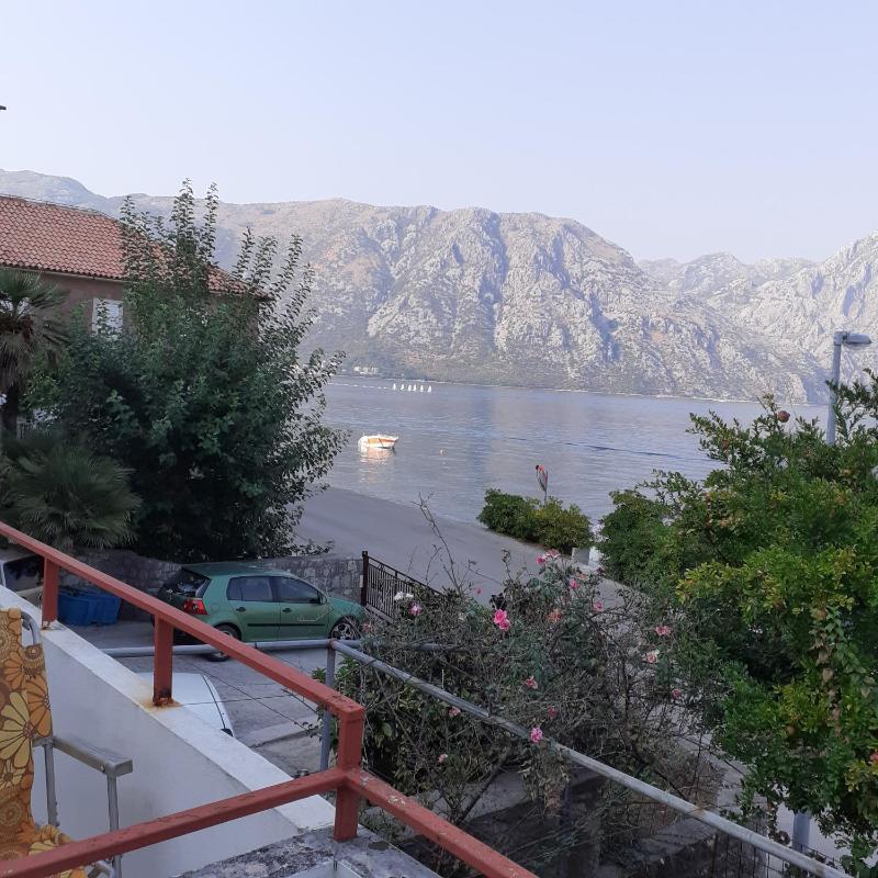 Apartment with Sea View image 3