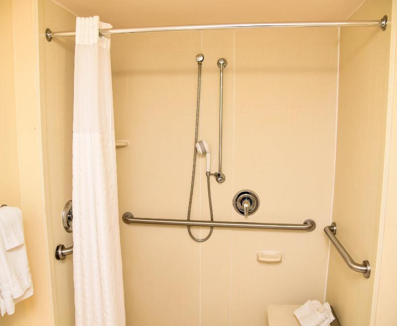 Double Room - Mobility Access/Non-Smoking image 3